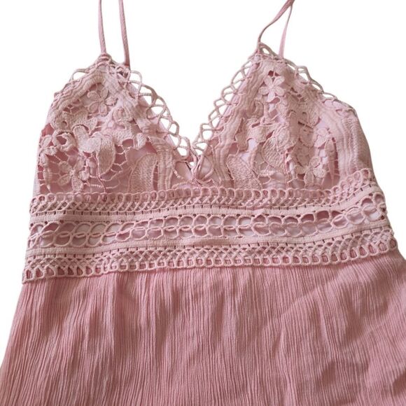 Iris Pink Lace Detail Dress Size Medium - Picture 3 of 3